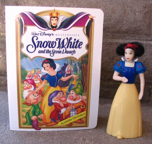 Snow White And The Seven Dwarfs Walt Disney Happy Meal Toy 